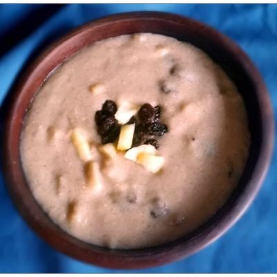 Porridge de riz aux pommes et raisins secs